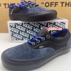 Vans Men’s Era VIt Lx
Hiker Dress Blues Sneakers 
VN0A4BNHLKZ